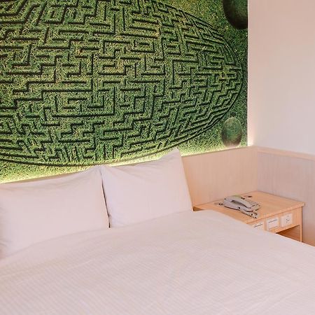 Hotel Kiwi-Taichung Station Branch 1 Zewnętrze zdjęcie