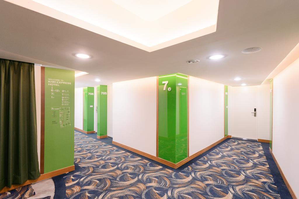 Hotel Kiwi-Taichung Station Branch 1 Zewnętrze zdjęcie