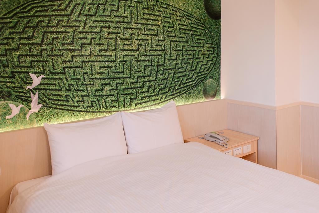 Hotel Kiwi-Taichung Station Branch 1 Zewnętrze zdjęcie