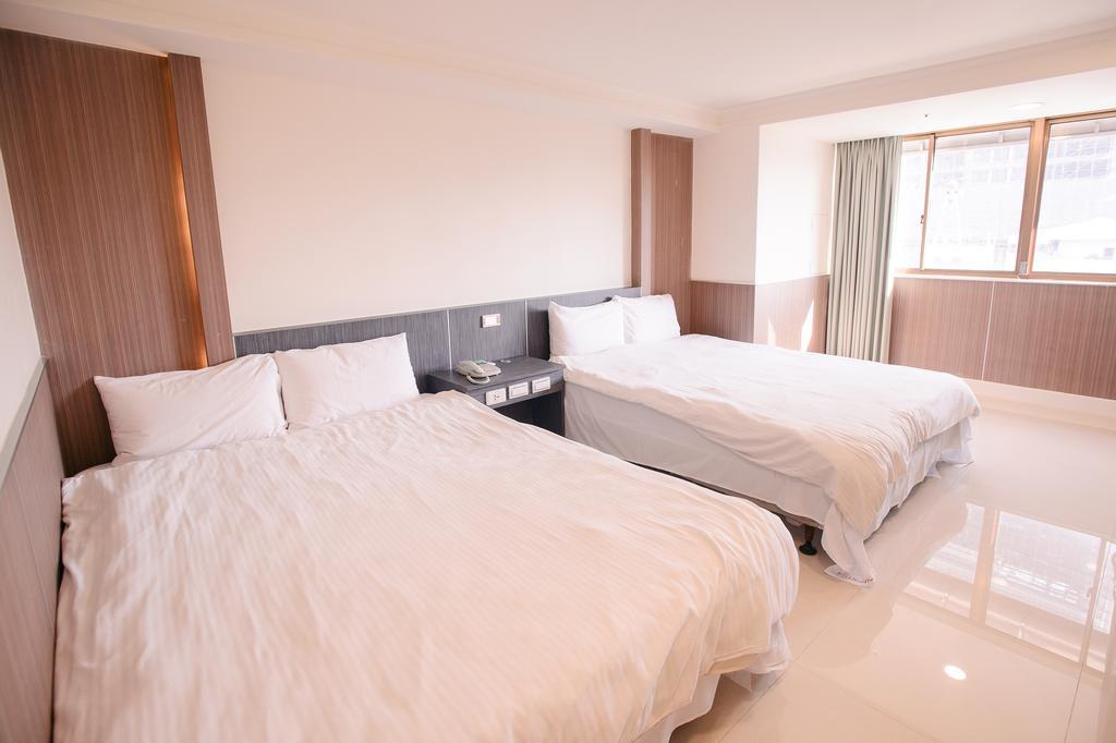 Hotel Kiwi-Taichung Station Branch 1 Zewnętrze zdjęcie