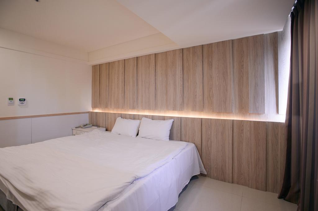 Hotel Kiwi-Taichung Station Branch 1 Zewnętrze zdjęcie
