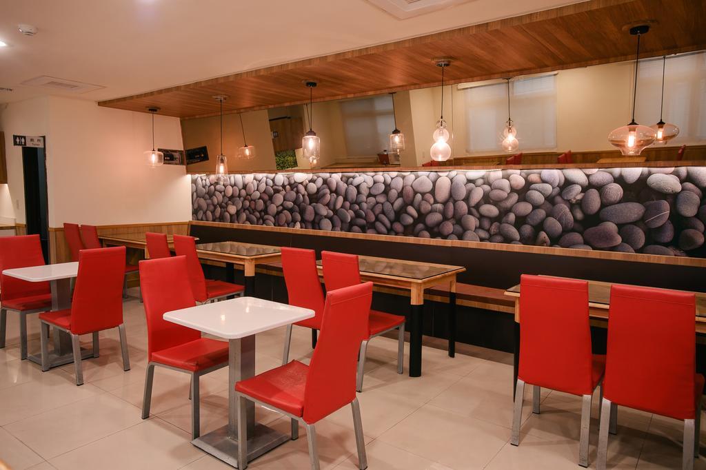 Hotel Kiwi-Taichung Station Branch 1 Zewnętrze zdjęcie